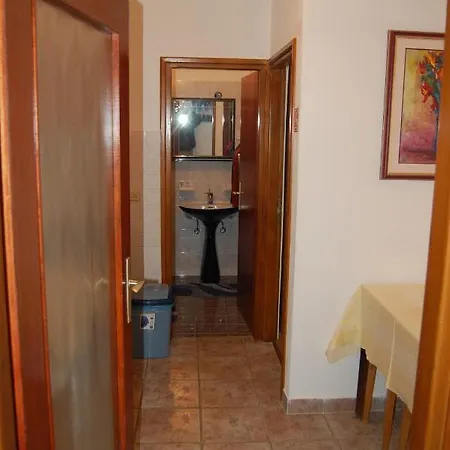 Apartment Angela *