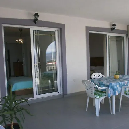 Angela Apartment *
