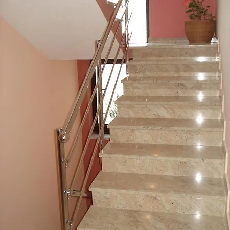 Angela Apartment *